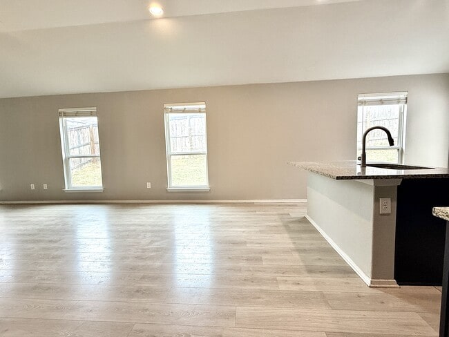 Building Photo - 5629 Corso Ct