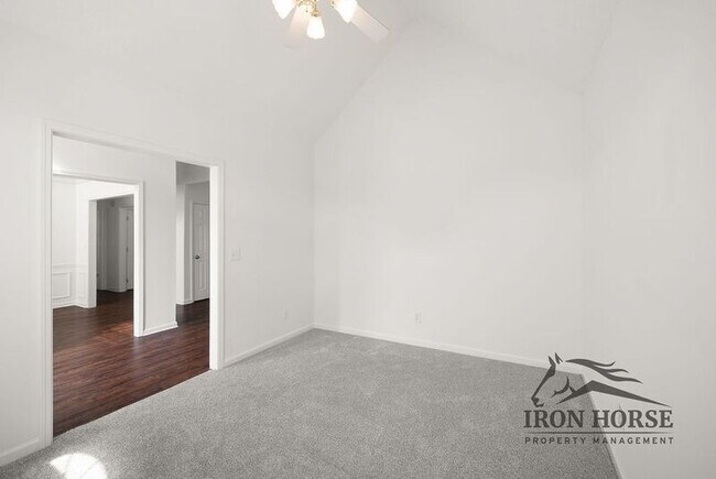 Building Photo - 379 Beech Hollow Trail SW