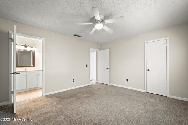 Building Photo - 2726 Winrock Dr W