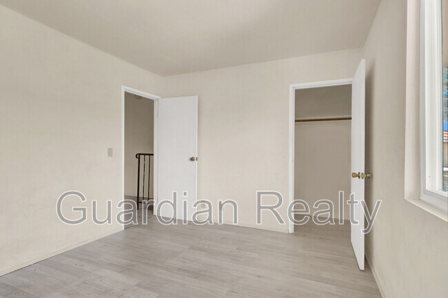 Building Photo - 4312 Lynnann