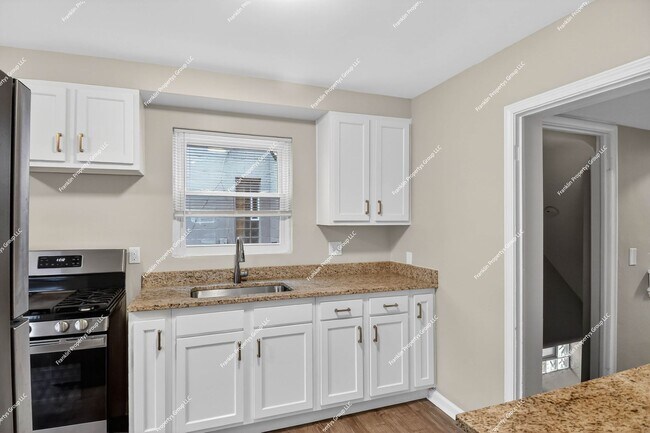 Building Photo - Fully Renovated 3-Bedroom Home in Northwest Detroit