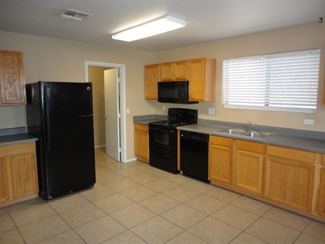 Building Photo - 3279 S Bowman Rd