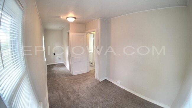 Building Photo - 1339 K Ave NE