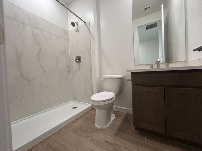 Building Photo - 17728 W Vogel Ave