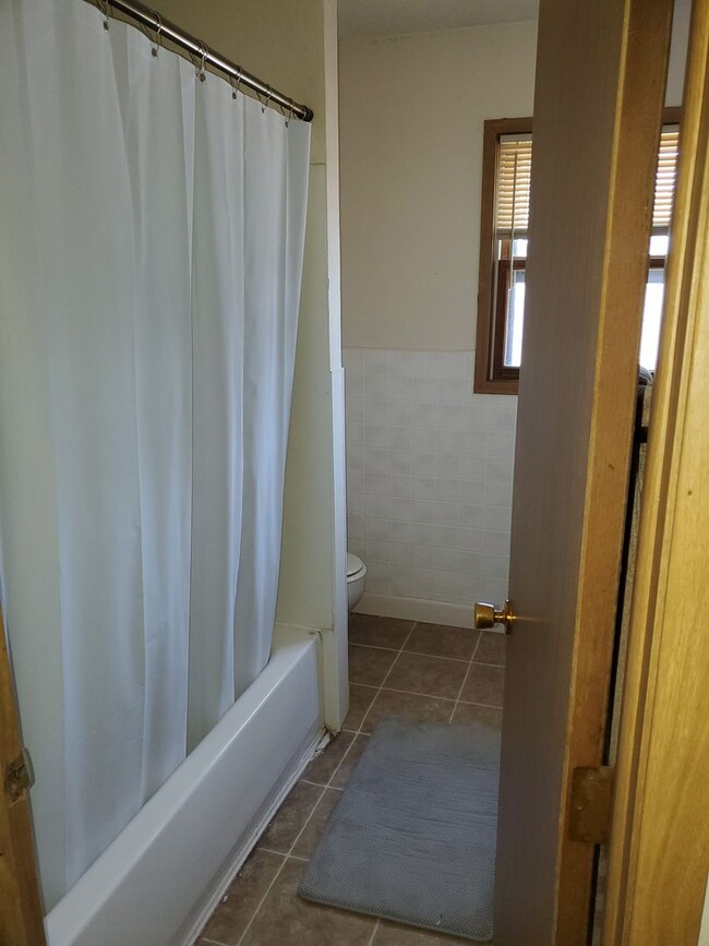 Building Photo - House Near NDSU!