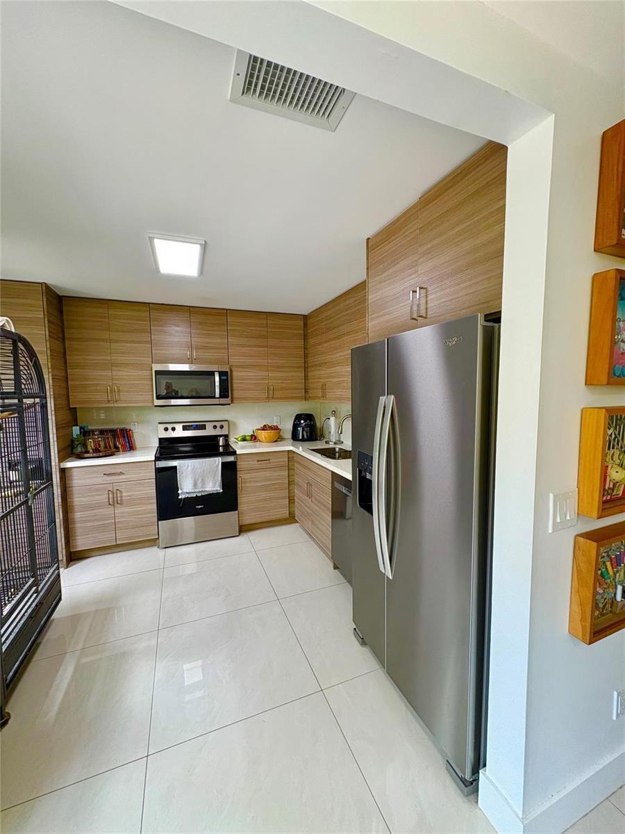 Building Photo - 4832 Grapevine Way