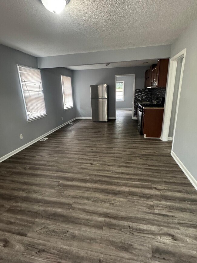 Building Photo - 1016 Augusta Dr