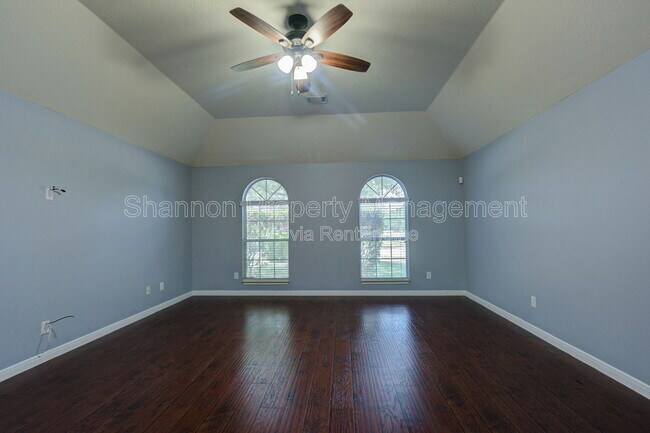 Building Photo - 3403 Kerr Ln
