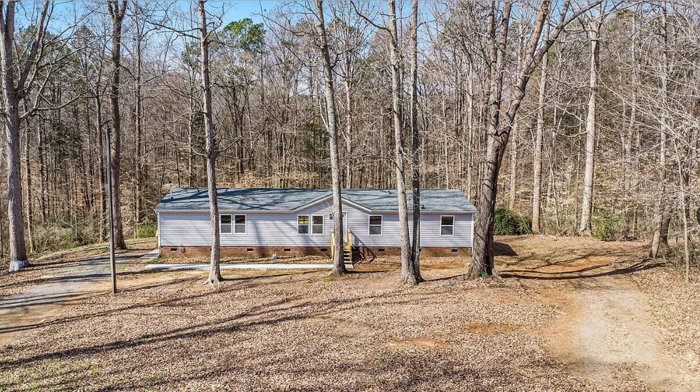 Building Photo - 5050 Park Creek Dr