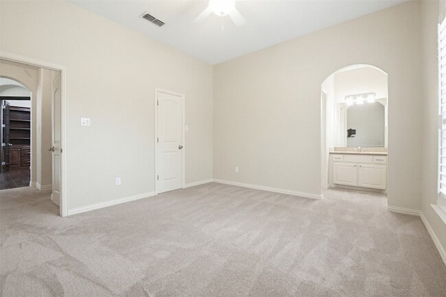 Building Photo - 3205 High Ridge Ct