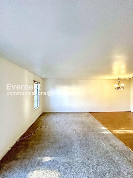 Building Photo - 16321 Taconic Cir