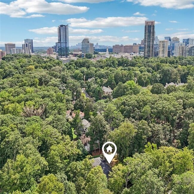 Building Photo - 3859 Peachtree Dunwoody Rd