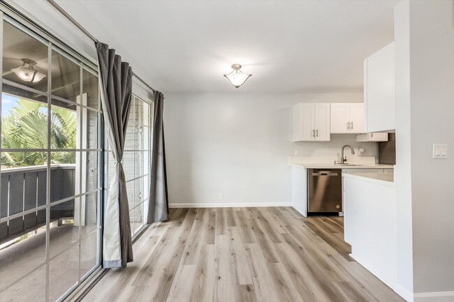 Building Photo - 910 Oli Loop