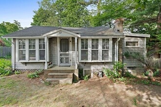 Building Photo - 67 Priscilla Ave