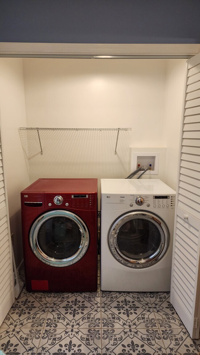 Building Photo - 4467 New Rd