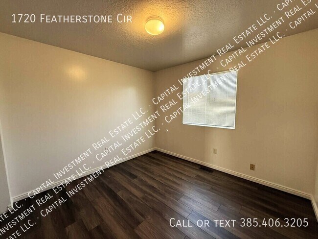 Building Photo - 1720 Featherstone Cir