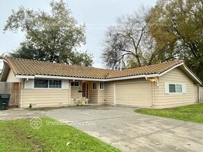 Building Photo - 640 W El Camino Ave