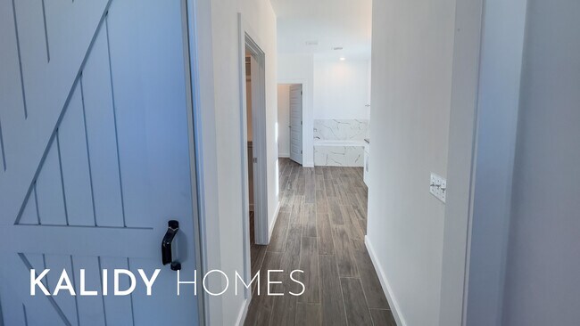 Building Photo - 17636 Salma Rd