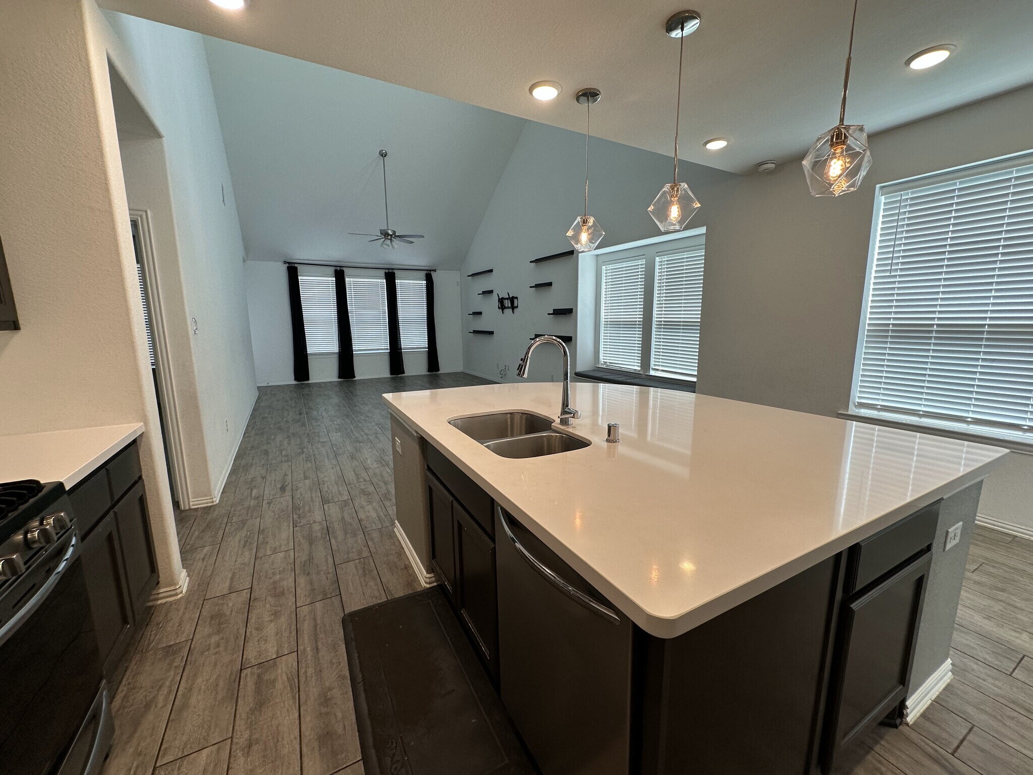 Building Photo - 3702 Allegro Dr