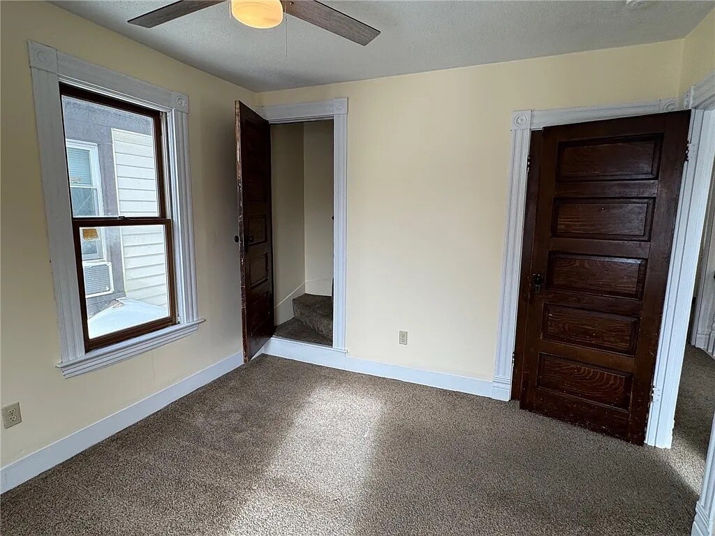 Building Photo - 227 Amy Ave