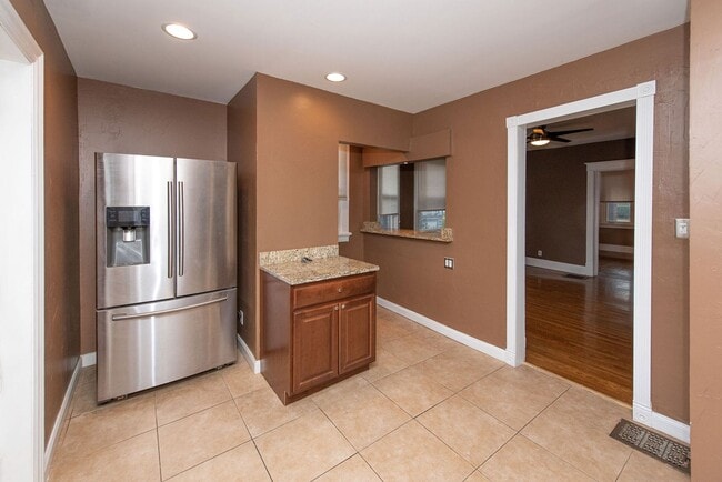 Building Photo - NORWOOD-  UNIT #1, 2+ bedroom 1.5 BATH W/ GARAGE /OVERSIZED YARD/DECK