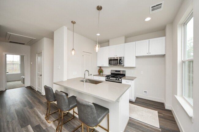 Building Photo - 5210 Burress Springs Ln