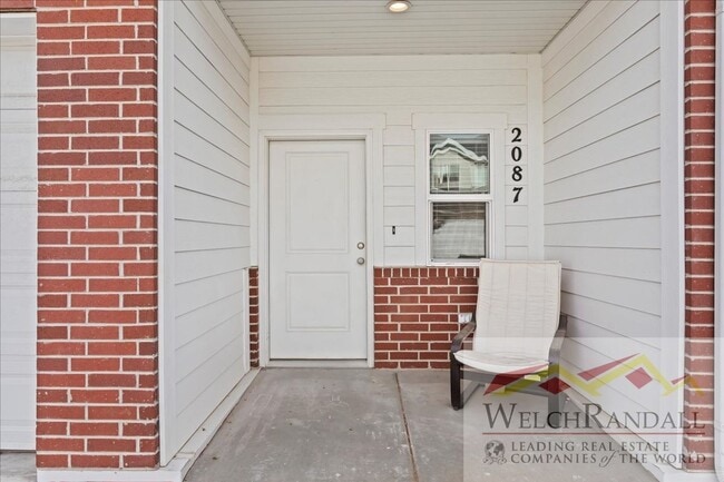 Building Photo - Live in Style – 3 Bed, 2.5 Bath Townhome i...