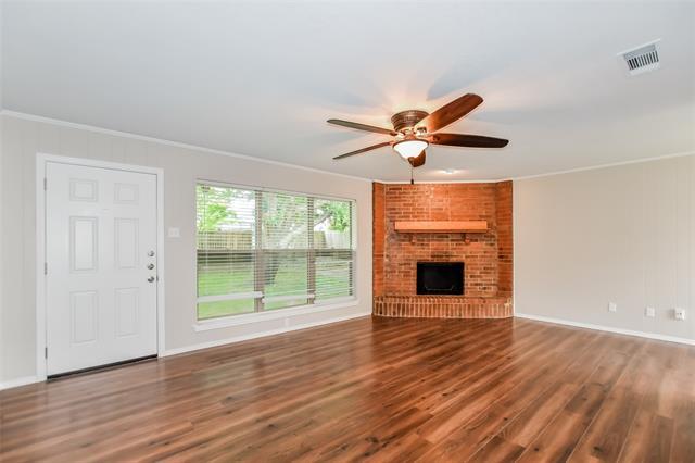 Building Photo - 710 Adams Dr