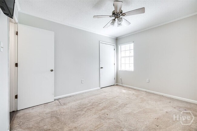 Building Photo - 119 E Whatley St
