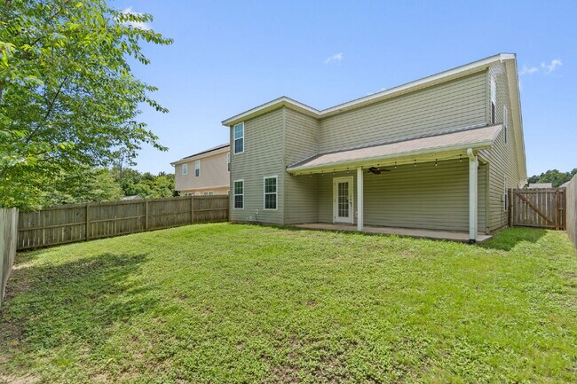 Building Photo - 426 Eisenhower Dr