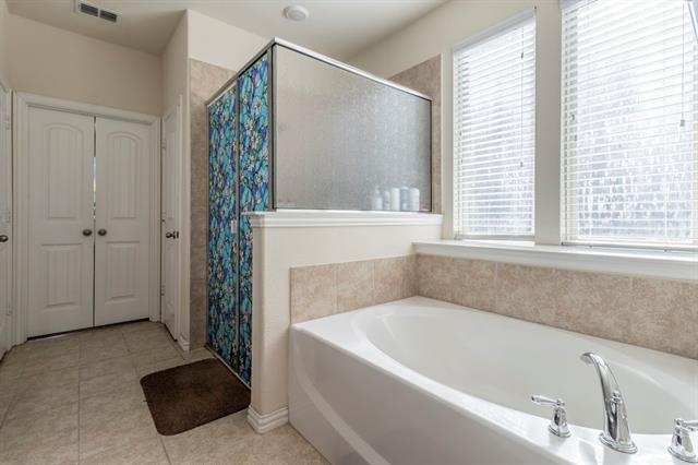 Building Photo - 1109 Mist Flower Dr