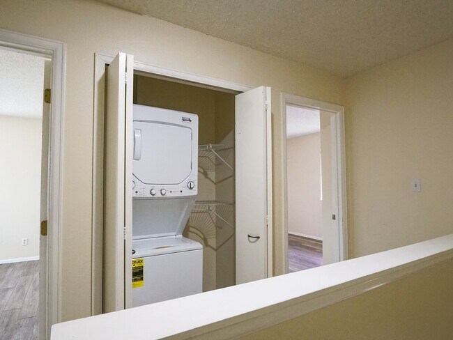 Building Photo - 3372 Capstan Way