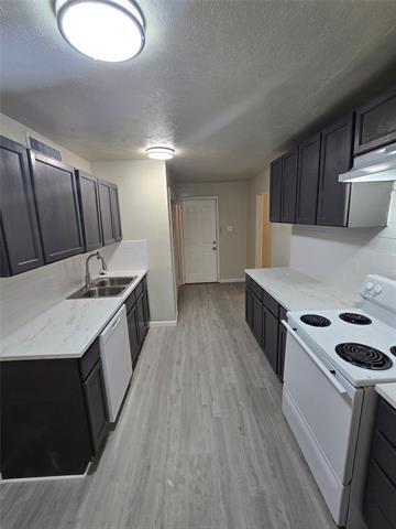 Building Photo - 7130 Hedge Dr