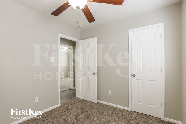 Building Photo - 19375 Strathmore Pl Ln
