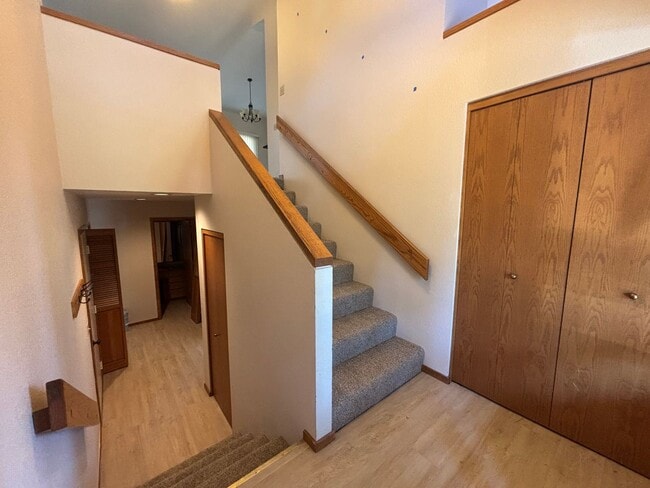 Building Photo - Spacious 3 Bed/2 Bath Home in Sunriver - M...