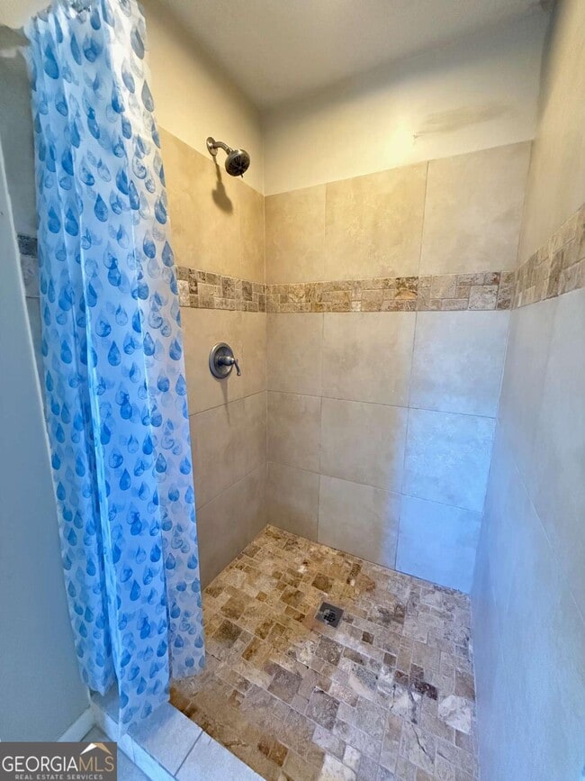 Building Photo - 107 Cypress Bend