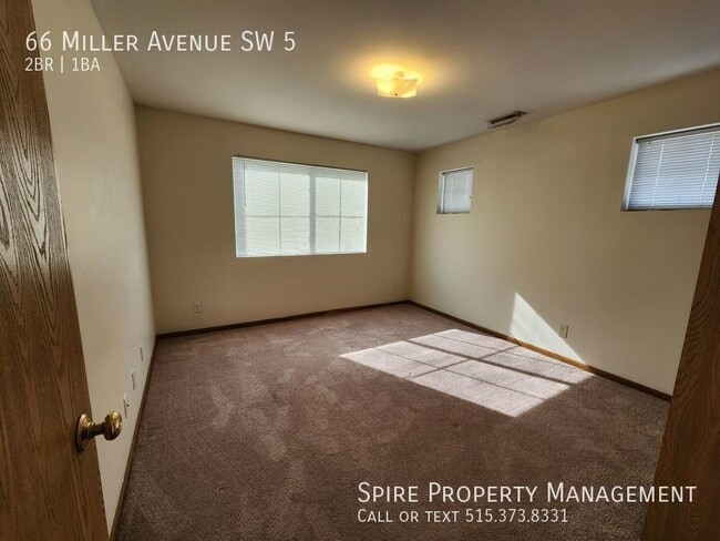 Building Photo - Prairie Creek Condos 2 Bedroom units. Grea...