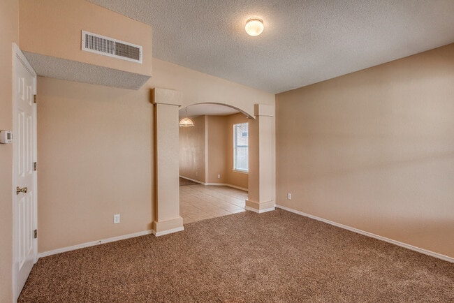 Building Photo - Home for Rent!