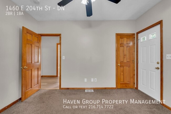 Building Photo - 1460 E 204th St