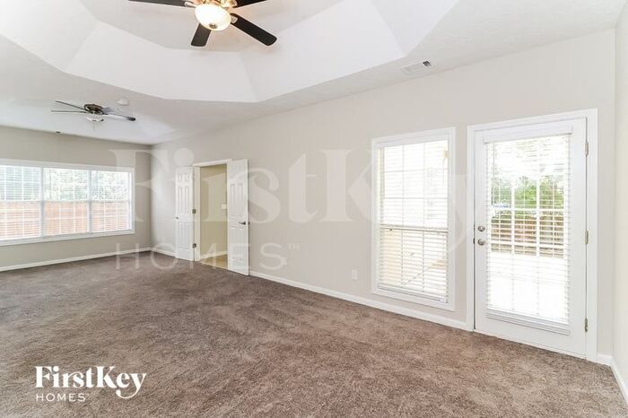 Building Photo - 917 Needletop Ct