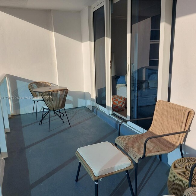 Building Photo - 2301 Collins Ave