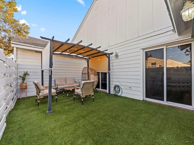 Building Photo - 13737 SW 149th Cir Ln