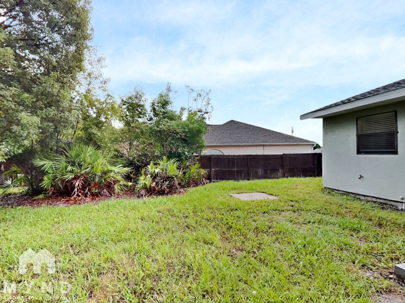 Building Photo - 1942 Peoria St