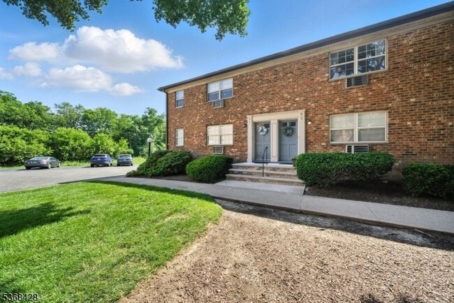 Building Photo - 19 Savage Rd