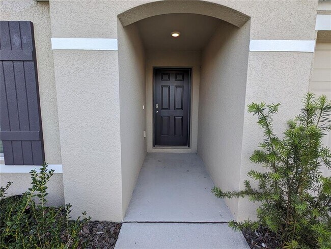 Building Photo - 8661 Triumph Cir