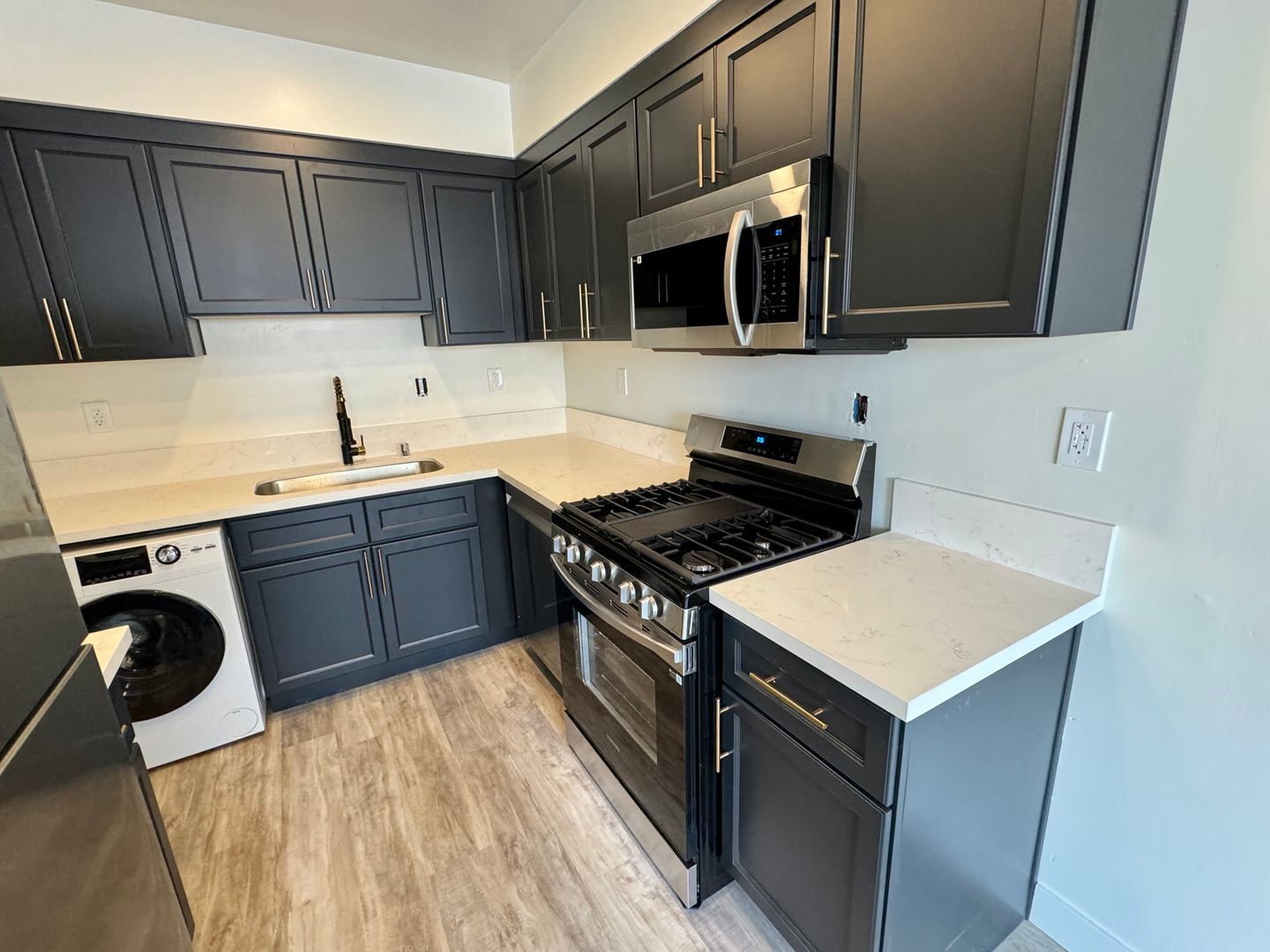 Building Photo - 3510 Clarington Ave