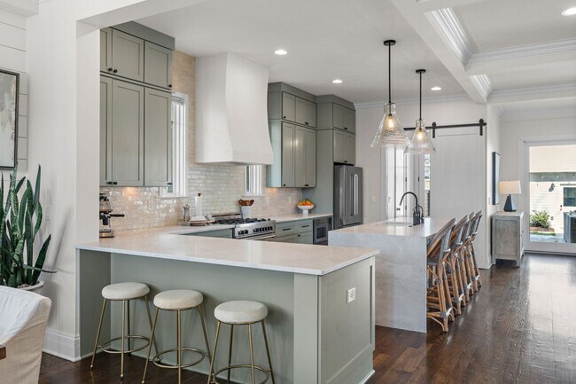 Building Photo - Luxury 12 South Living! $13,000 per month lease. 6 Bed 6 Bath with Great Outdoor Space and Bonus ...