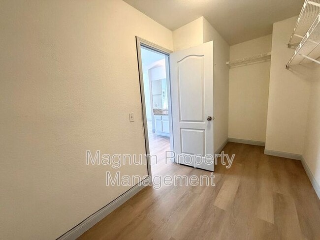 Building Photo - 30219 Corte Cantera