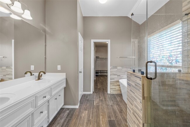 Building Photo - 12638 Riverhill Ct