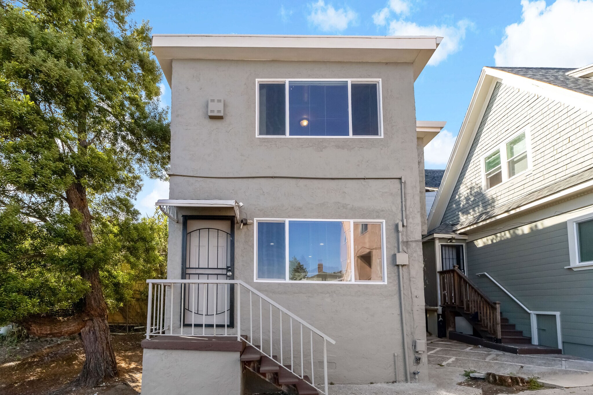 Building Photo - 1127 Bella Vista Ave